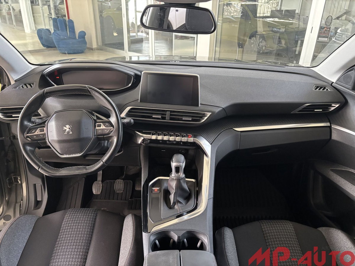 Peugeot 5008 BlueHDi 150 S&S Active (11)