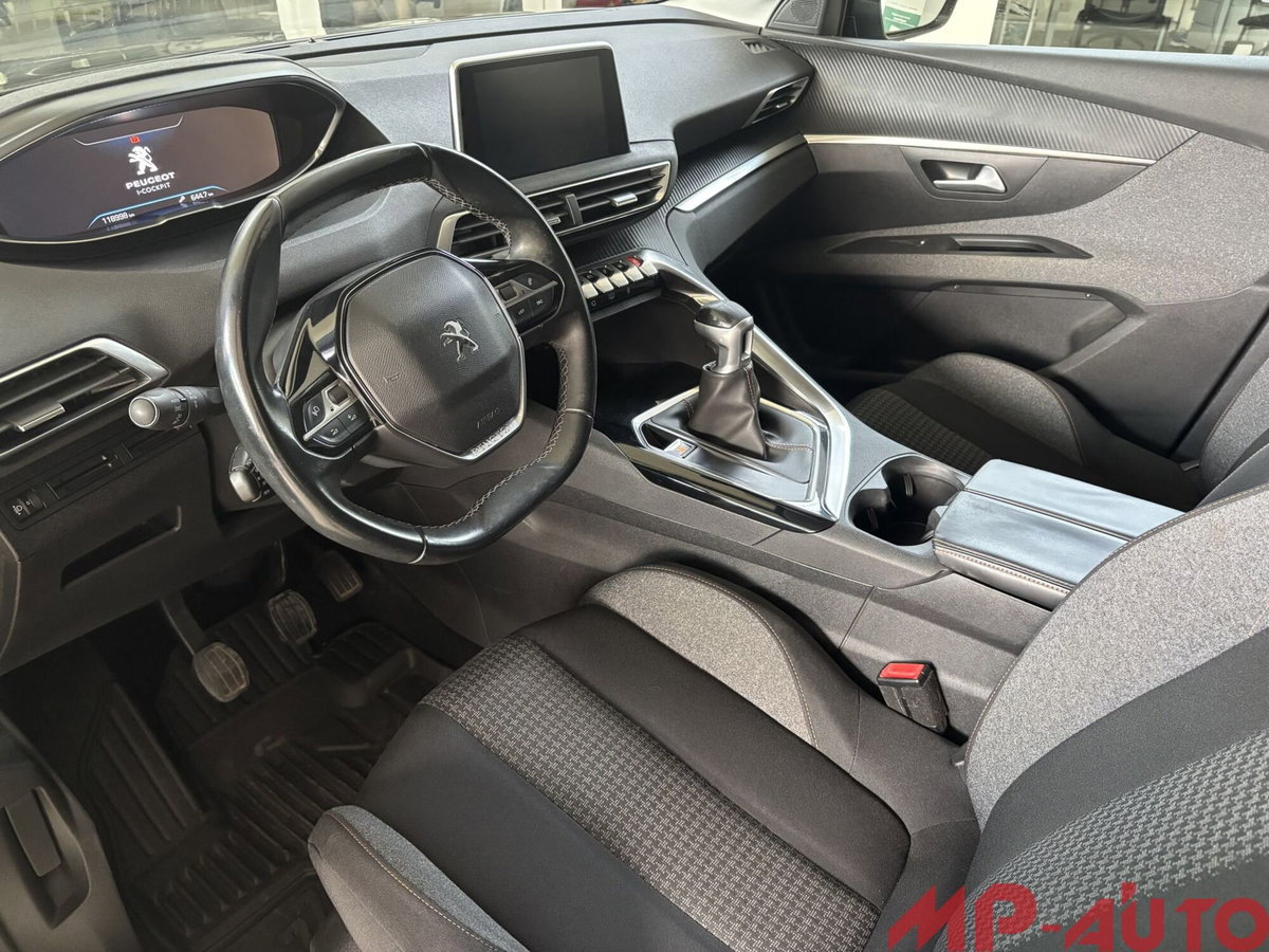 Peugeot 5008 BlueHDi 150 S&S Active (9)