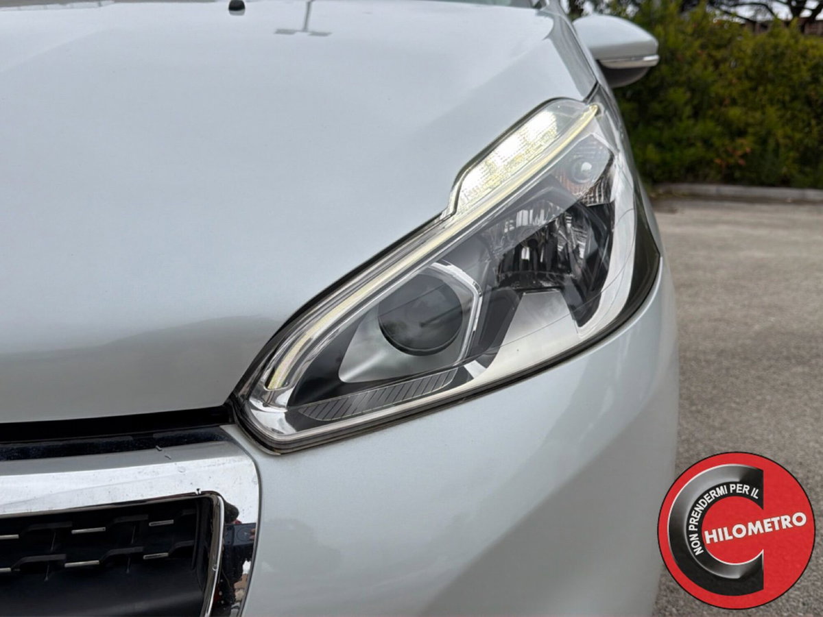 Peugeot 208 82 Stop&Start 5 porte Signature (7)