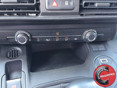 Fiat Doblò 1.5 td Magic Top 130cv auto (19)