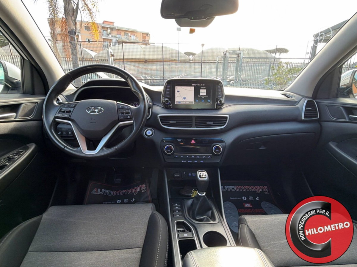 Hyundai Tucson 1.6 crdi Xtech 2wd (15)
