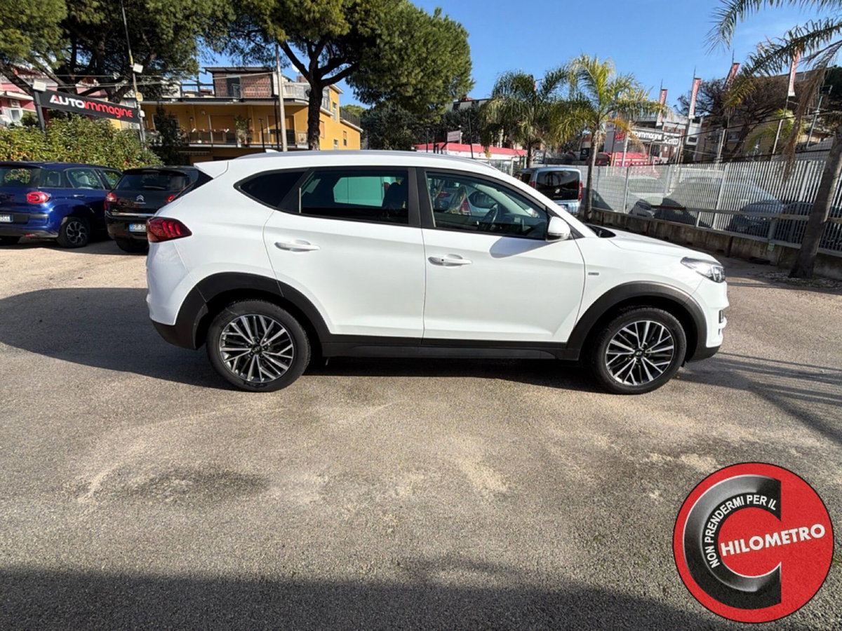 Hyundai Tucson 1.6 crdi Xtech 2wd (7)
