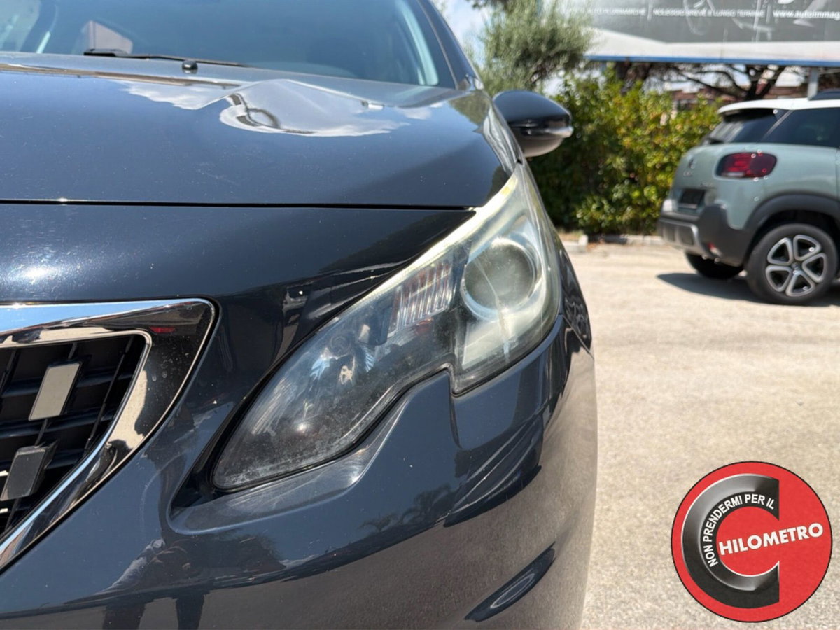 Peugeot 208 100 3 porte Allure (10)