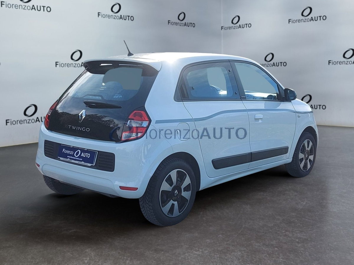 Renault Twingo 1.0 SCe Wave (5)