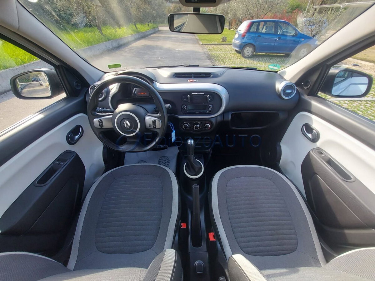 Renault Twingo 1.0 SCe Wave (9)