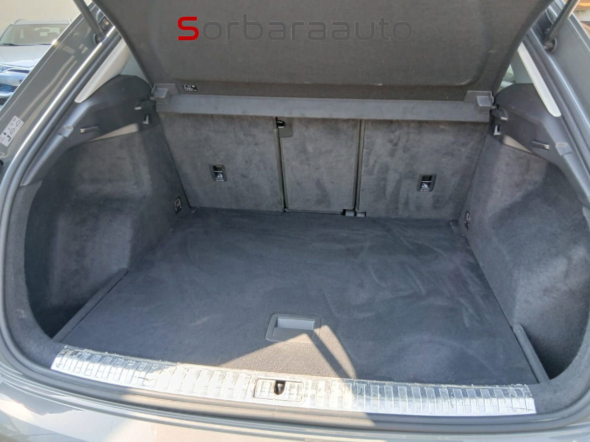 Audi Q3 40 2.0 tfsi Business Advanced quattro s-tronic (11)