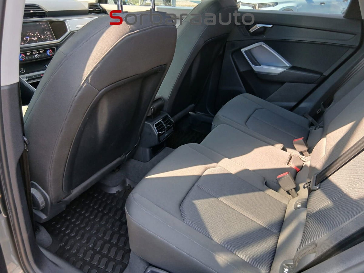 Audi Q3 40 2.0 tfsi Business Advanced quattro s-tronic (14)