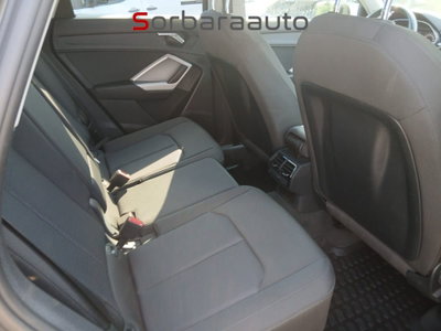Audi Q3 40 2.0 tfsi Business Advanced quattro s-tronic (15)