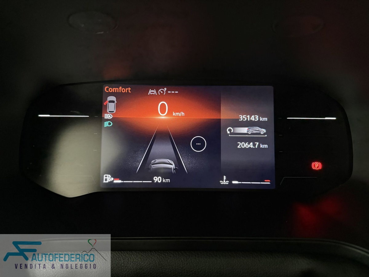 Renault Captur 1.0 tce Techno 90cv (7)