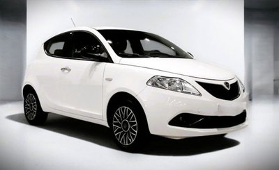 Lancia Ypsilon 1.2 69 CV 5 porte Gold