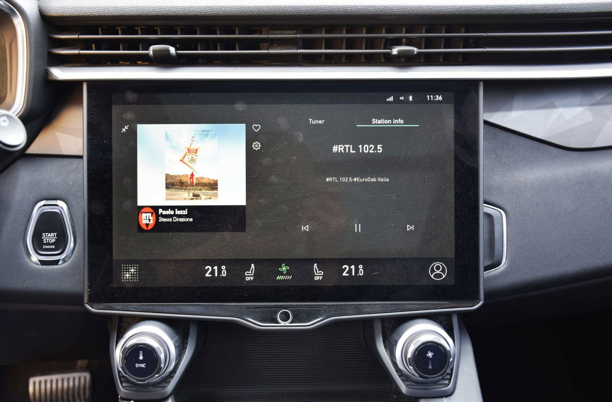 Lynk & Co 01 01 1.5 td phev (15)