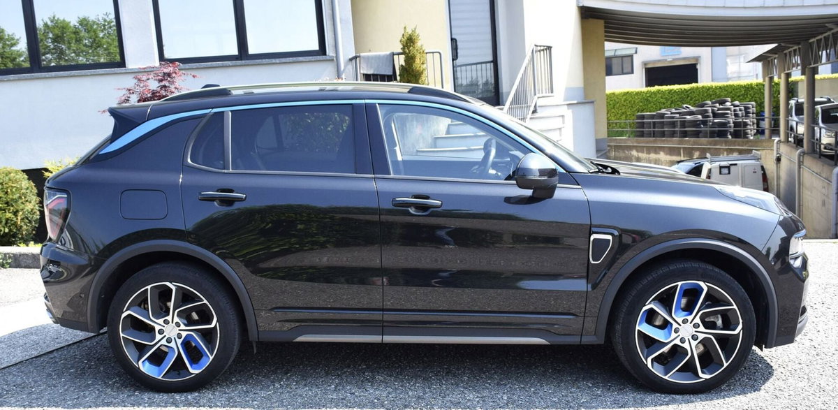 Lynk & Co 01 01 1.5 td phev (2)