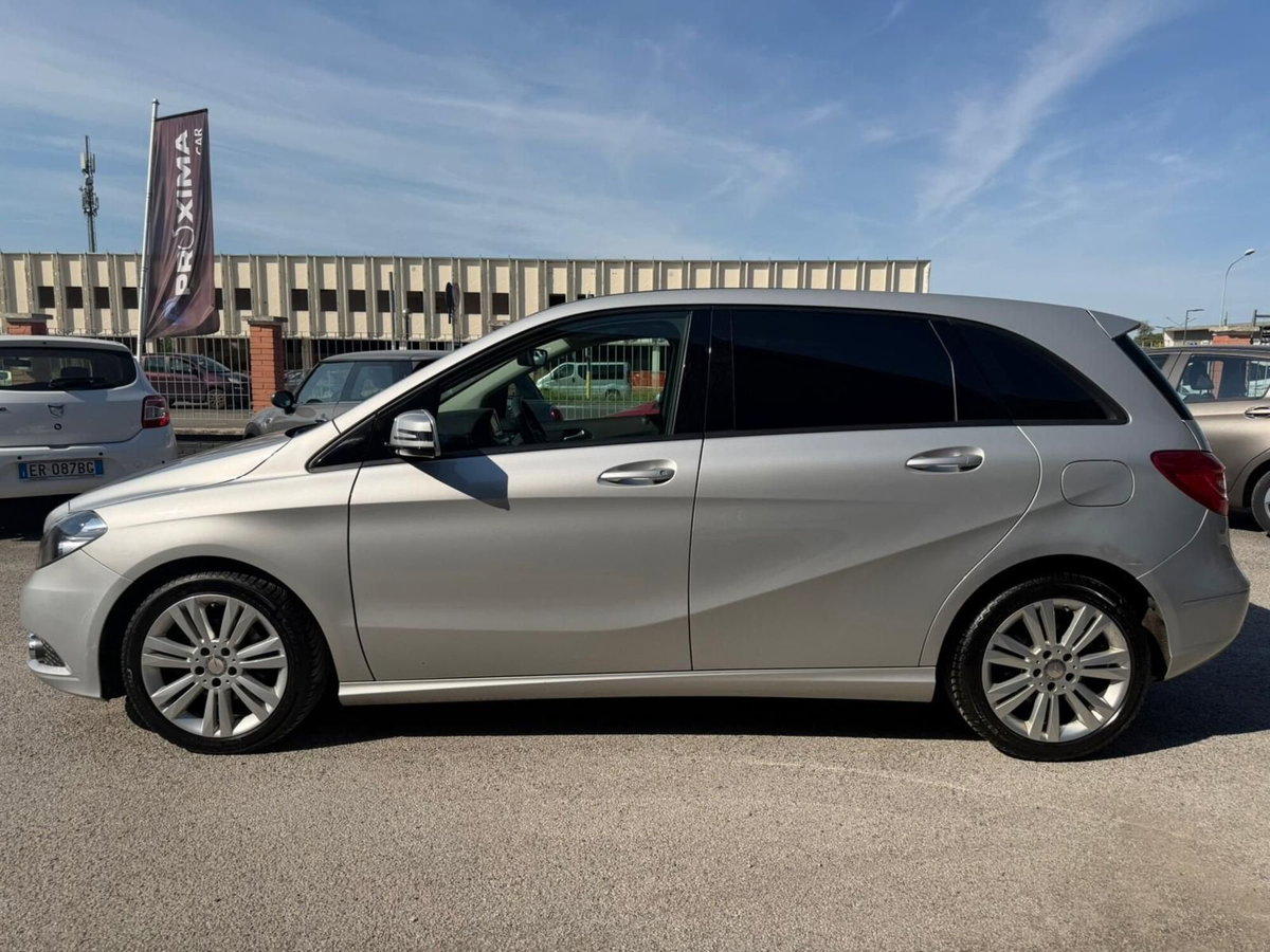 Mercedes-Benz Classe B 180 CDI BlueEFFICIENCY Executive (9)