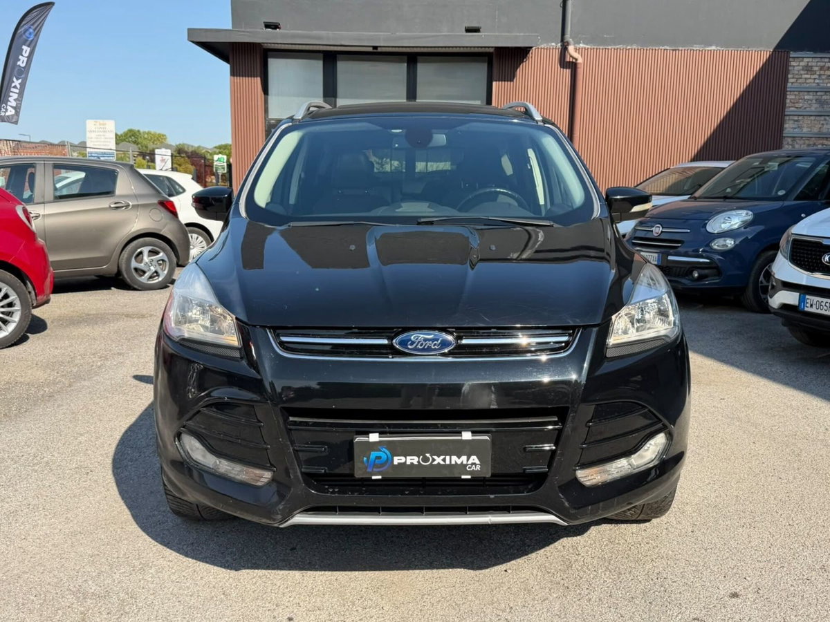 Ford Kuga 2.0 TDCI 150 CV S&S 4WD Powershift Titanium (3)