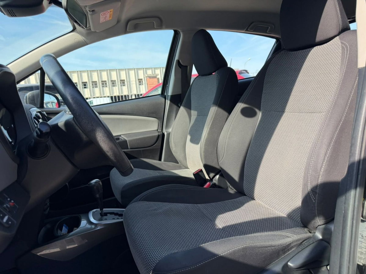 Toyota Yaris 1.5 Hybrid 5 porte Active (10)