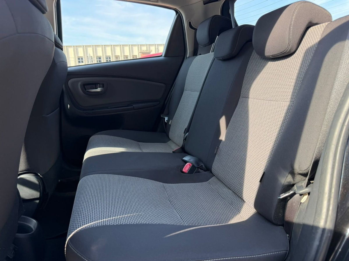 Toyota Yaris 1.5 Hybrid 5 porte Active (11)