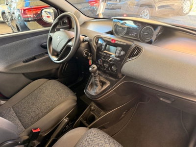Lancia Ypsilon 1.0 FireFly 5 porte S&S Hybrid Gold Plus (9)