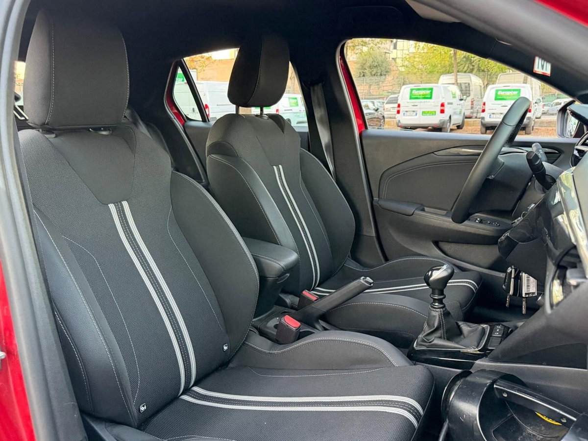 Opel Corsa 1.2 100 CV GS Line (9)