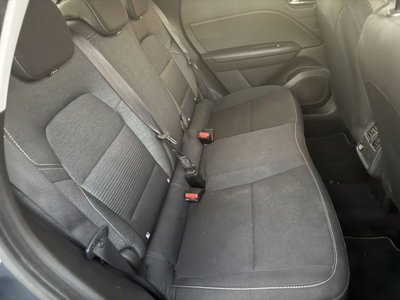 Renault Captur 1.6 full hybrid Techno 145cv auto (10)