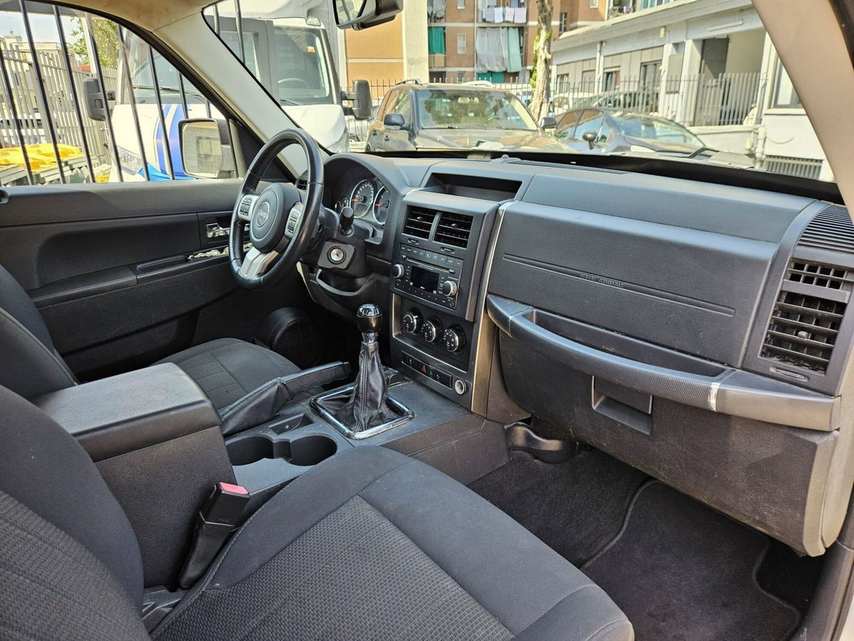 Jeep Cherokee 2.8 CRD DPF Limited (10)