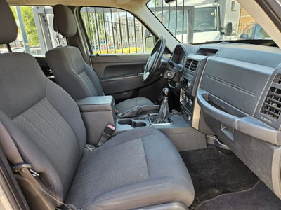 Jeep Cherokee 2.8 CRD DPF Limited (11)