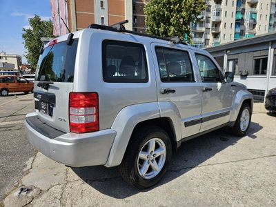 Jeep Cherokee 2.8 CRD DPF Limited (4)