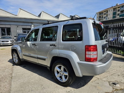 Jeep Cherokee 2.8 CRD DPF Limited (6)