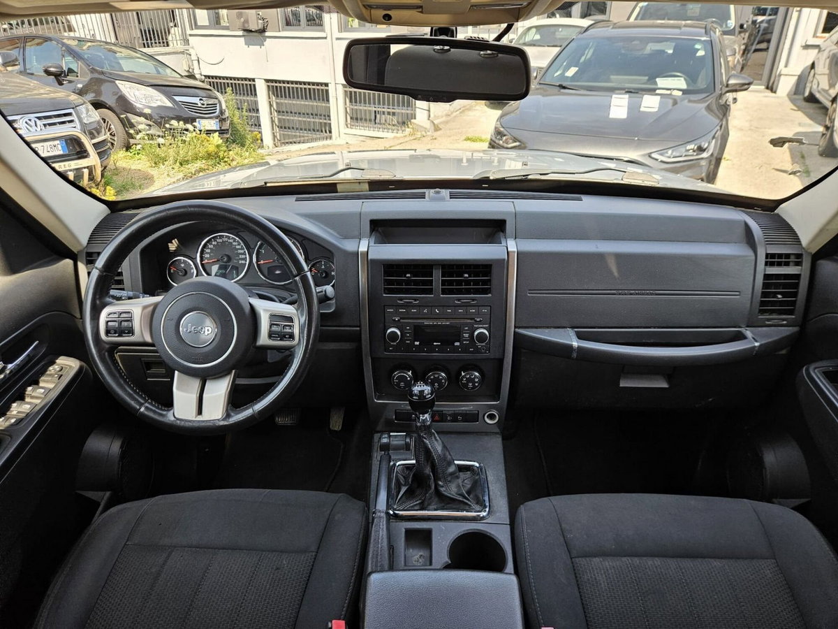Jeep Cherokee 2.8 CRD DPF Limited (9)