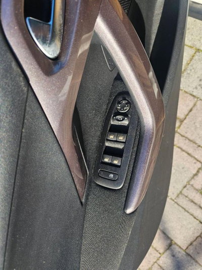 Peugeot 2008 75 Active (14)