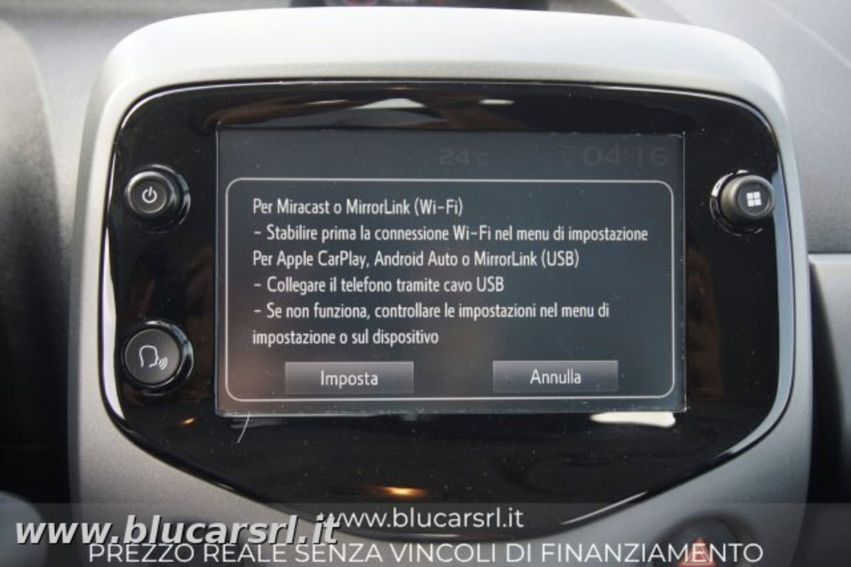Toyota Aygo 1.0 VVT-i 72 CV 5 porte x-play (17)
