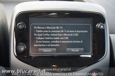 Toyota Aygo 1.0 VVT-i 72 CV 5 porte x-play (17)