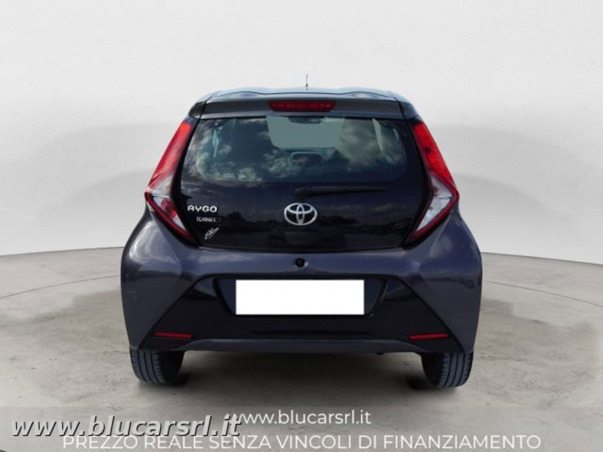 Toyota Aygo 1.0 VVT-i 72 CV 5 porte x-play (4)