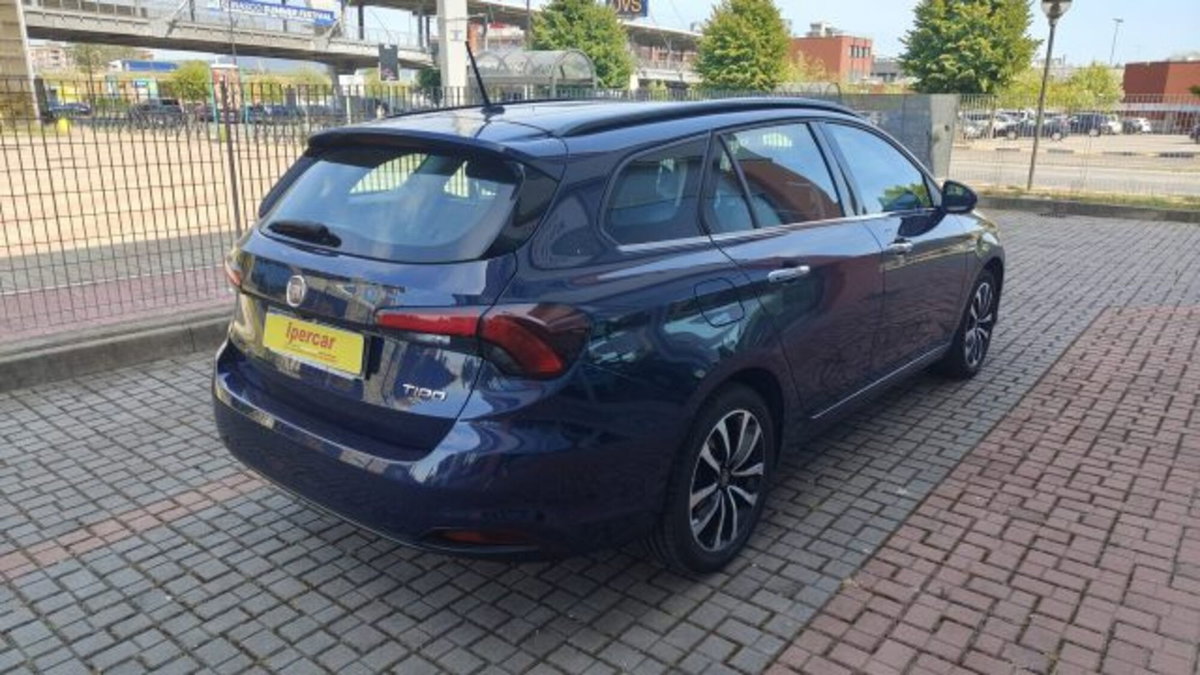 Fiat Tipo Station Wagon Tipo 1.6 Mjt S&S SW Lounge (4)