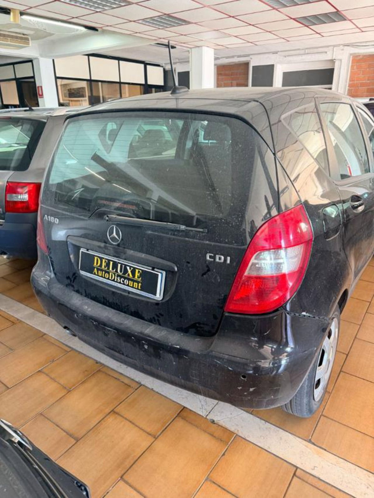 Mercedes-Benz Classe A 180 AUTOMATIC (6)