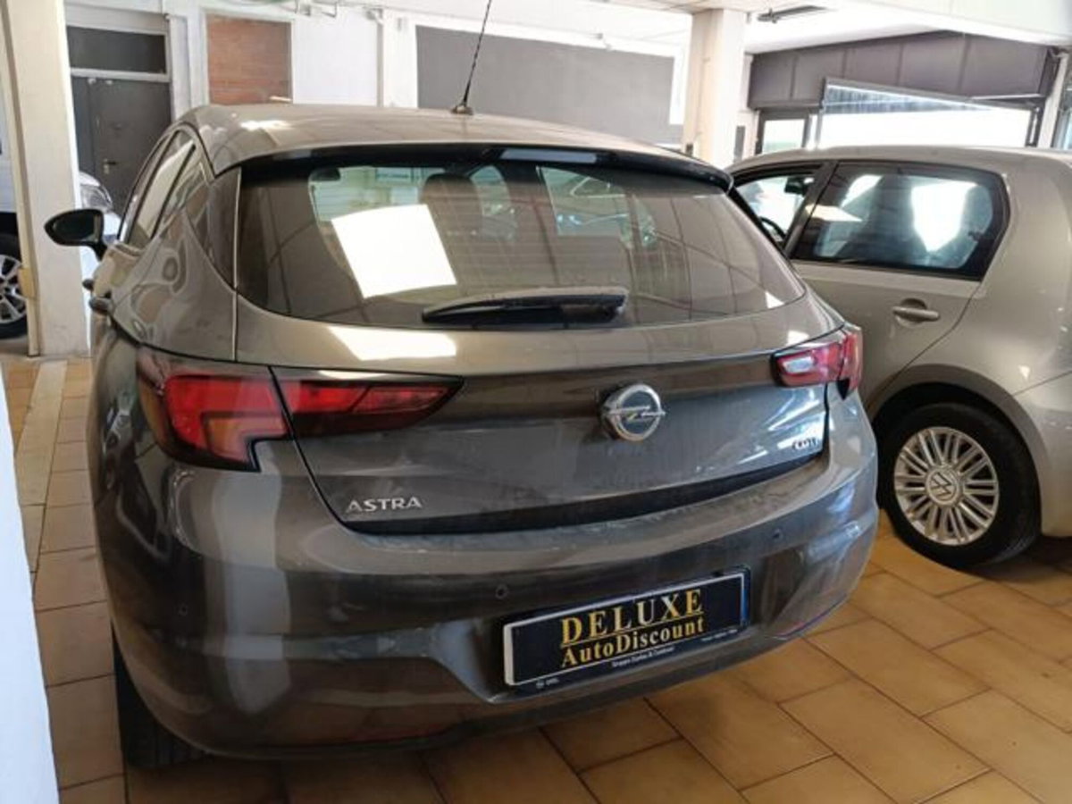 Opel Astra 1.6 CDTI 136CV EcoFLES&S 4 porte Elective (3)