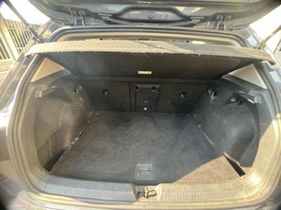 Volkswagen Golf 2.0 TDI SCR Life (14)