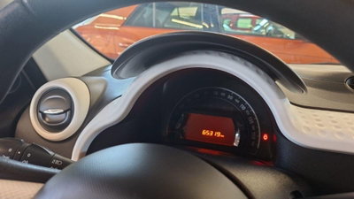 Renault Twingo 1.0 SCe Wave (10)