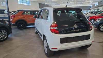 Renault Twingo 1.0 SCe Wave (2)