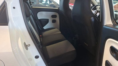 Renault Twingo 1.0 SCe Wave (8)