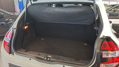 Renault Twingo 1.0 SCe Wave (9)