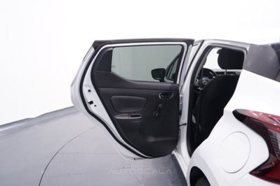 Nissan Micra dCi 90 5 porte N-Connecta (19)
