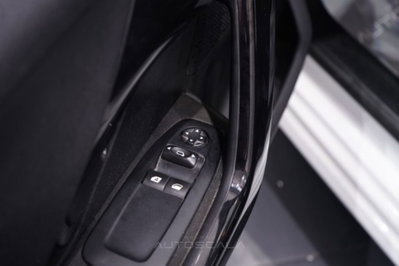 Peugeot 208 82 5 porte Access (10)