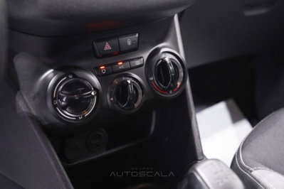Peugeot 208 82 5 porte Access (16)