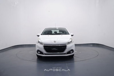 Peugeot 208 82 5 porte Access (2)