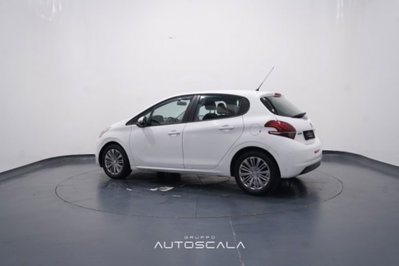 Peugeot 208 82 5 porte Access (4)