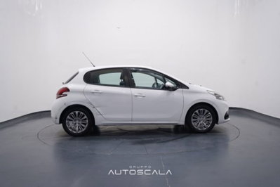 Peugeot 208 82 5 porte Access (7)
