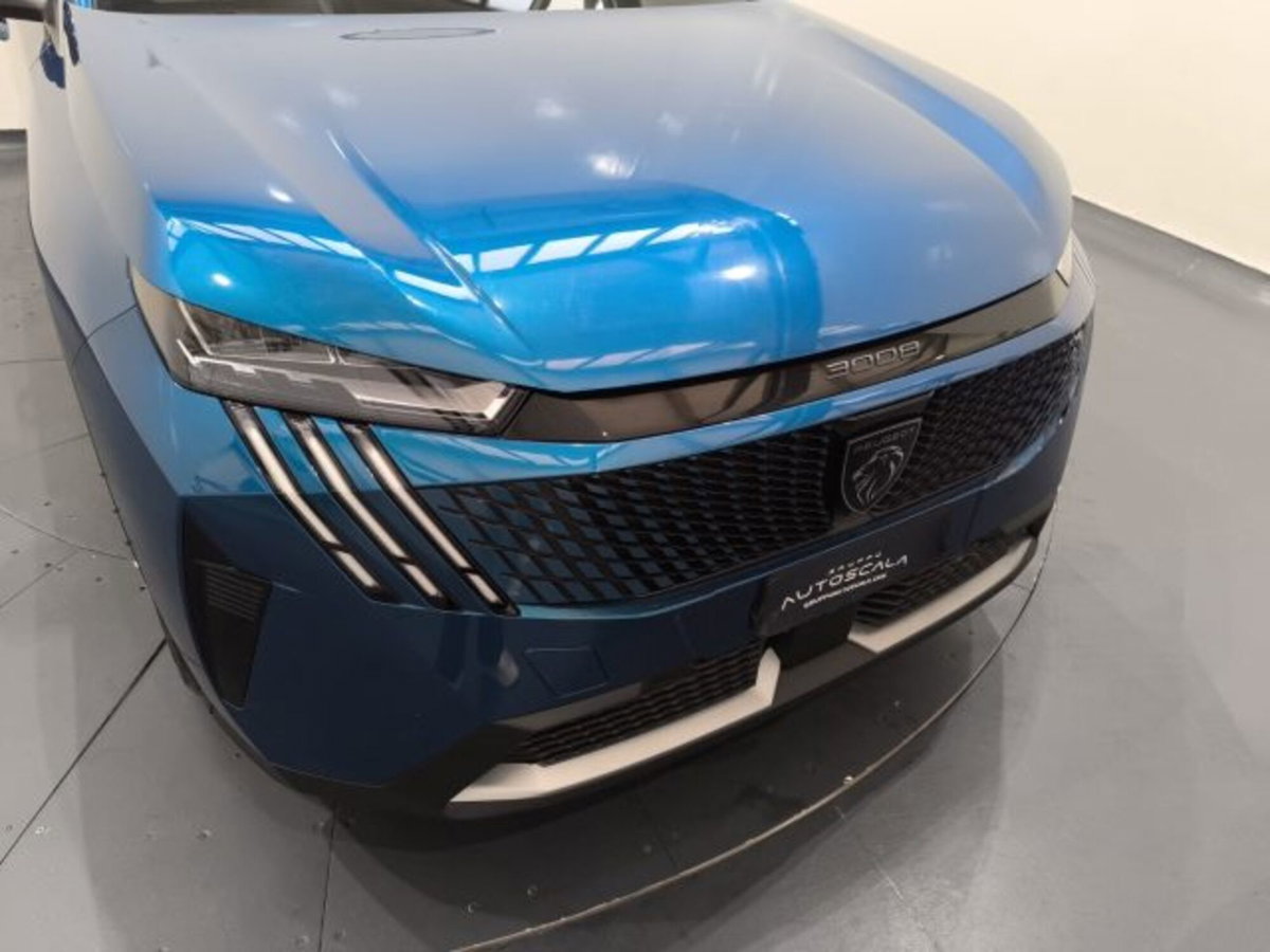 Peugeot 3008 1.2 hybrid Allure Business 145cv e-dcs6 (17)