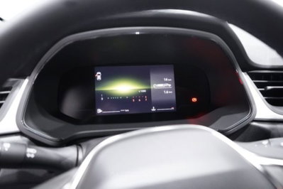Renault Captur 1.2 eco-g Evolution 120cv (13)