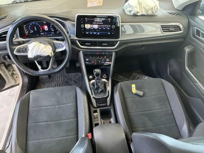 Volkswagen T-Roc 1.0 TSI Style (14)