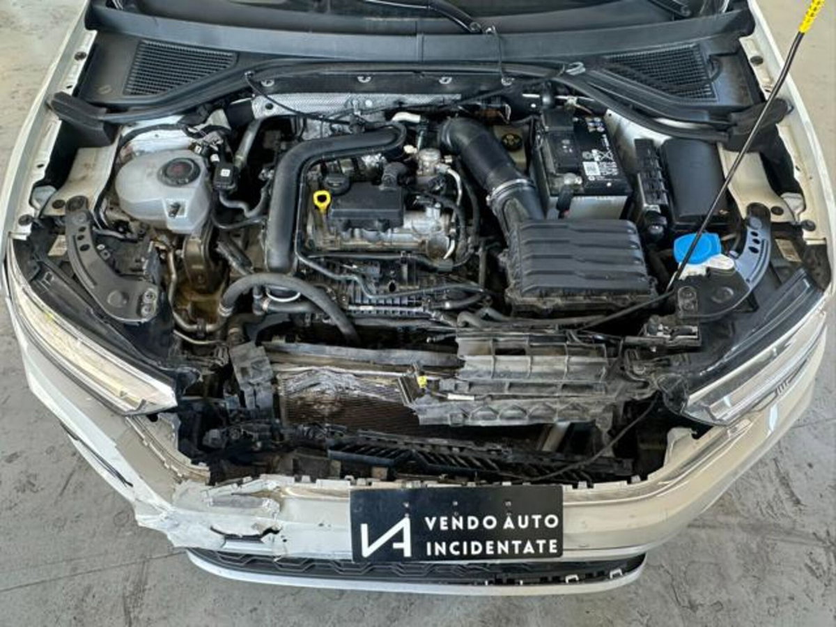 Volkswagen T-Roc 1.0 TSI Style (9)